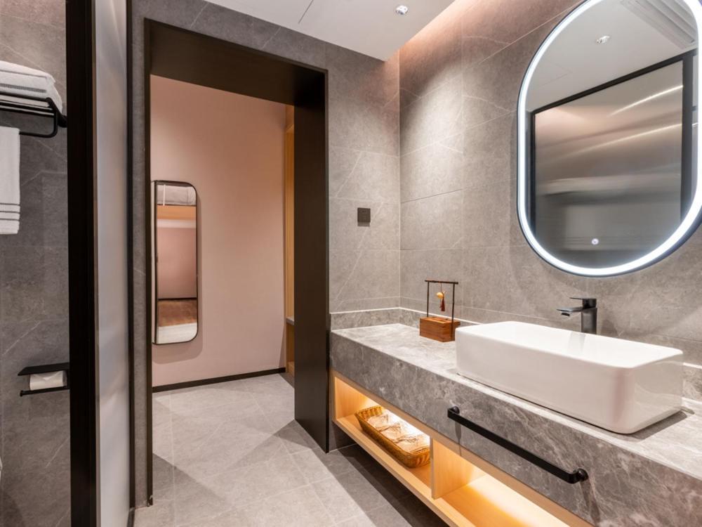 Yunju Hotel Beijing Yonghe Palace Guijie Siheyuan المظهر الخارجي الصورة